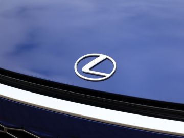 Lexus LBX
